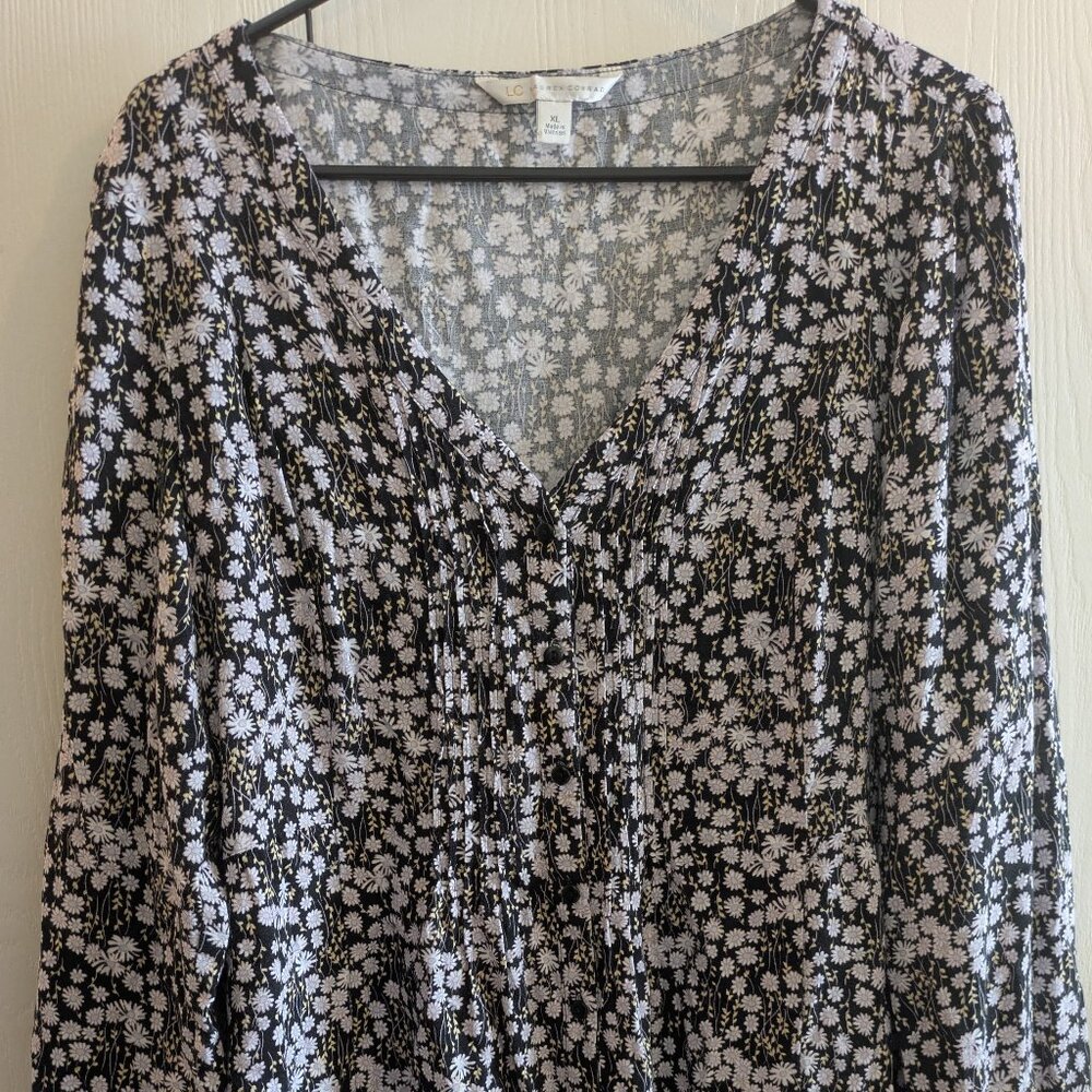 LC Lauren Conrad Ditsy Black Long Sleeve Button Up Top Size XL